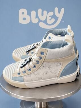 Ground Up Bluey Adult Lace-Up High Top Sneakers White Blue Sz 6 NWOB